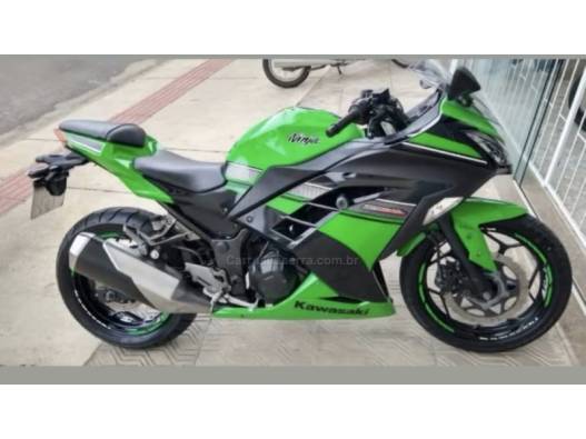 KAWASAKI - NINJA 300 - 2013/2013 - Verde - R$ 18.900,00