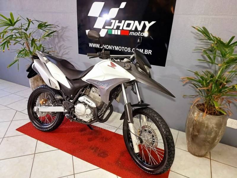 HONDA - XRE 300 - 2011/2011 - Branca - R$ 16.900,00