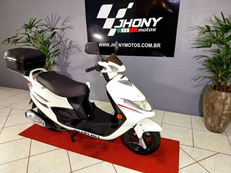 SUZUKI - BURGMAN - 2008/2008 - Branca - R$ 7.900,00