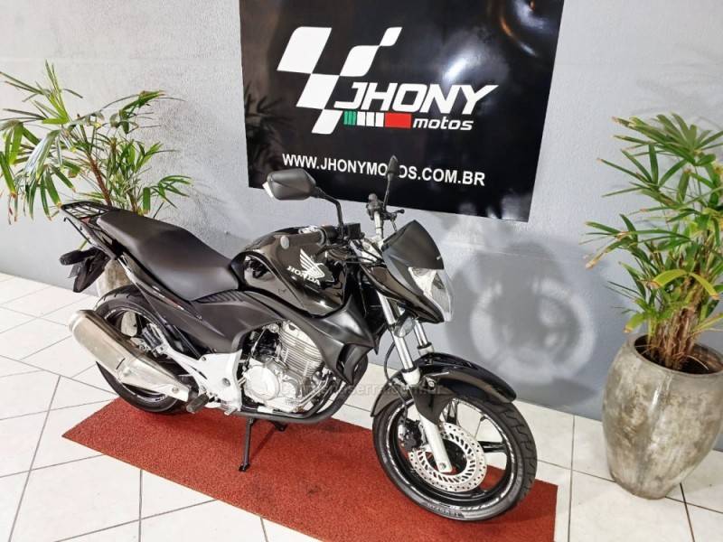 HONDA - CB 300R - 2010/2010 - Preta - R$ 12.900,00