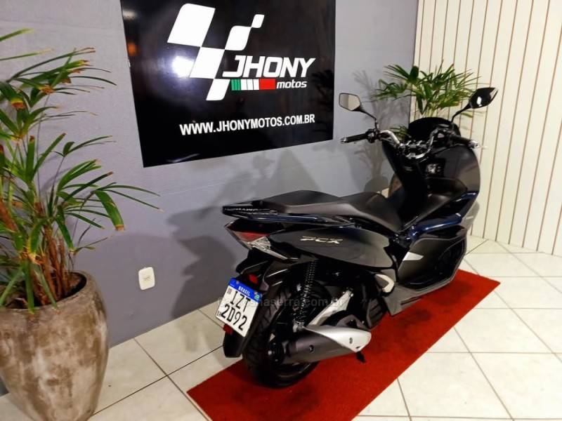 HONDA - PCX - 2019/2019 - Azul - R$ 15.900,00