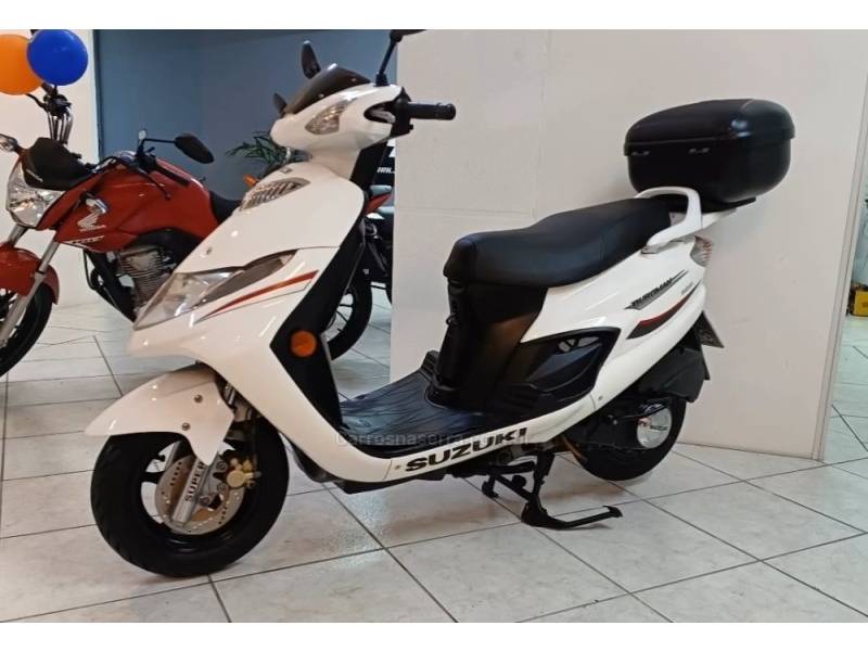 SUZUKI - BURGMAN - 2008/2008 - Branca - R$ 7.900,00