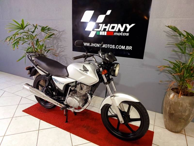 HONDA - CG 150 - 2007/2007 - Prata - R$ 8.500,00
