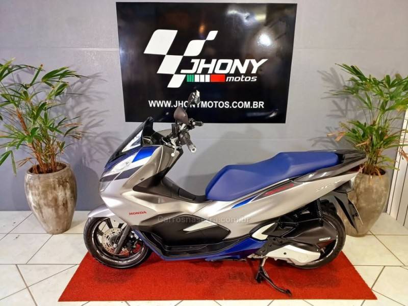 HONDA - PCX - 2021/2021 - Azul - R$ 17.500,00