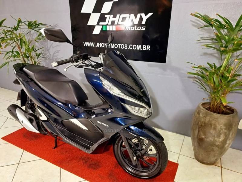 HONDA - PCX - 2019/2019 - Azul - R$ 15.900,00