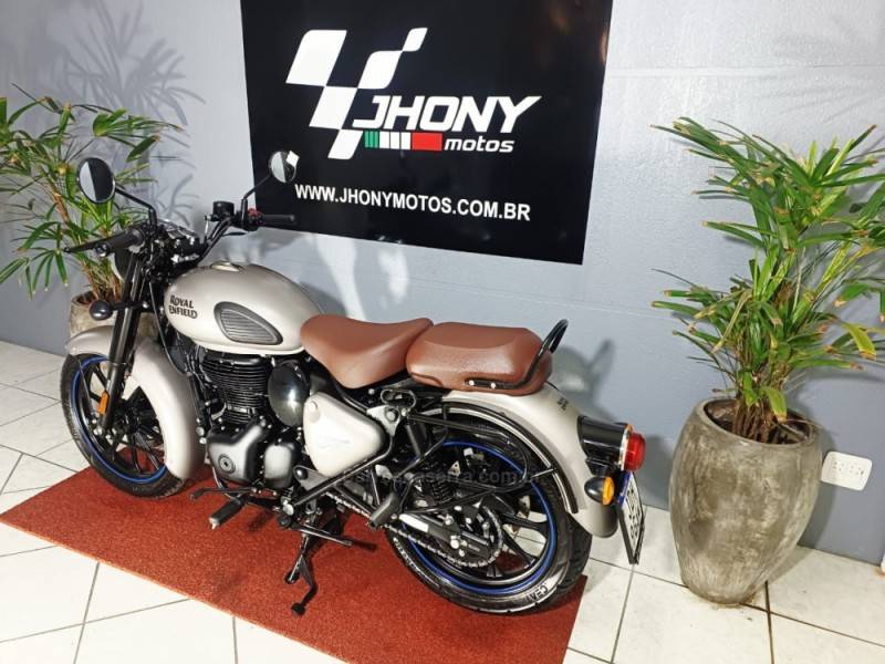 ROYAL ENFIELD - CLASSIC - 2025/2025 - Cinza - R$ 22.500,00