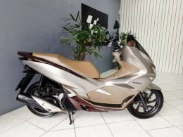 HONDA - PCX - 2022/2022 - Prata - R$ 18.500,00