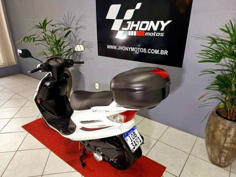 SUZUKI - BURGMAN - 2008/2008 - Branca - R$ 7.900,00
