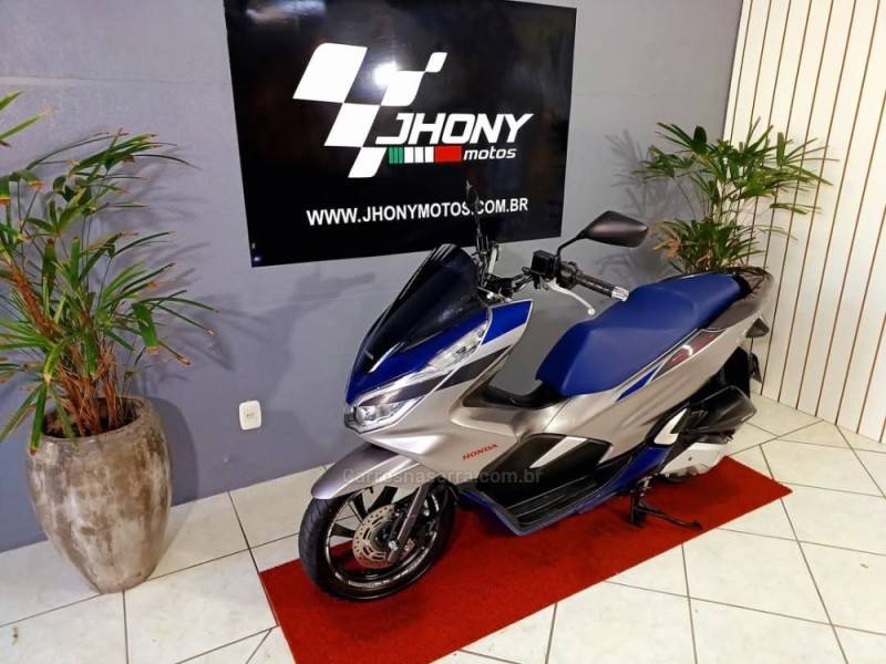 HONDA - PCX - 2021/2021 - Azul - R$ 17.500,00