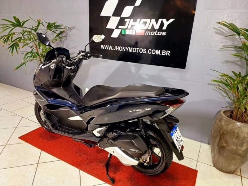 HONDA - PCX - 2019/2019 - Azul - R$ 15.900,00