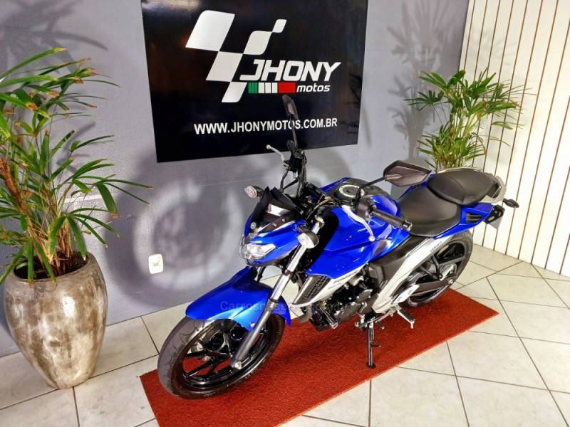 YAMAHA - FAZER - 2020/2020 - Azul - R$ 20.500,00