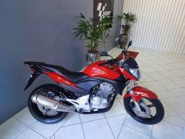 HONDA - CB 300R - 2010/2010 - Vermelha - R$ 11.900,00