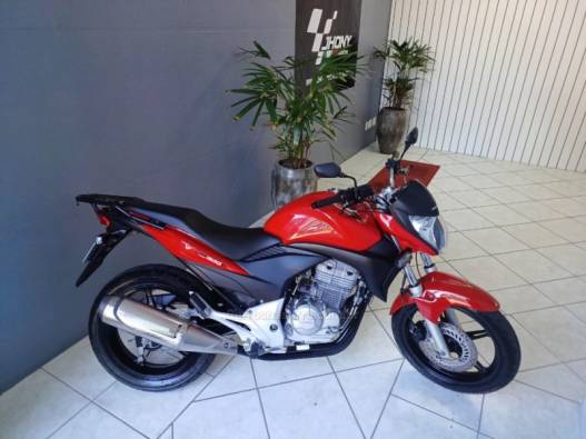 HONDA - CB 300R - 2010/2010 - Vermelha - R$ 11.900,00