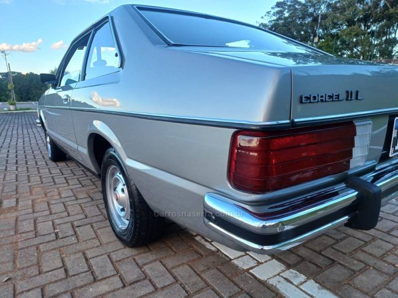 FORD - CORCEL II - 1979/1979 - Prata - R$ 39.000,00