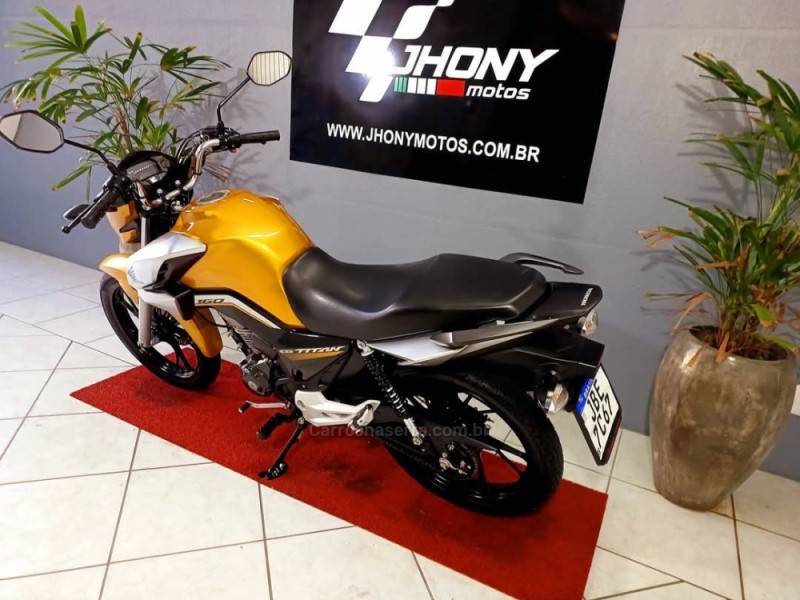 HONDA - CG 160 - 2022/2022 - Dourada - R$ 17.900,00
